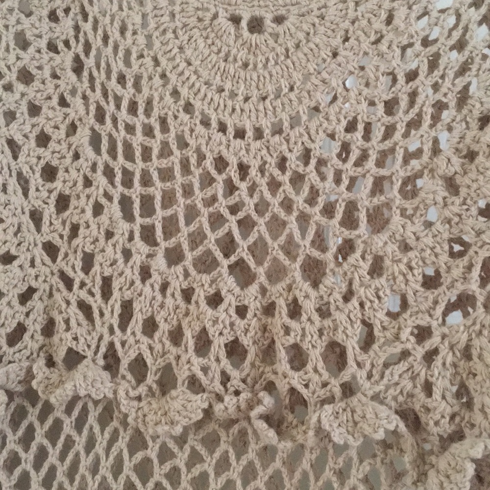 Crochet Top - Picture 2 of 3